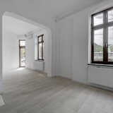 Parcul Carol spatiu ideal pentru cafenea birou salon parter+subsol 80mp